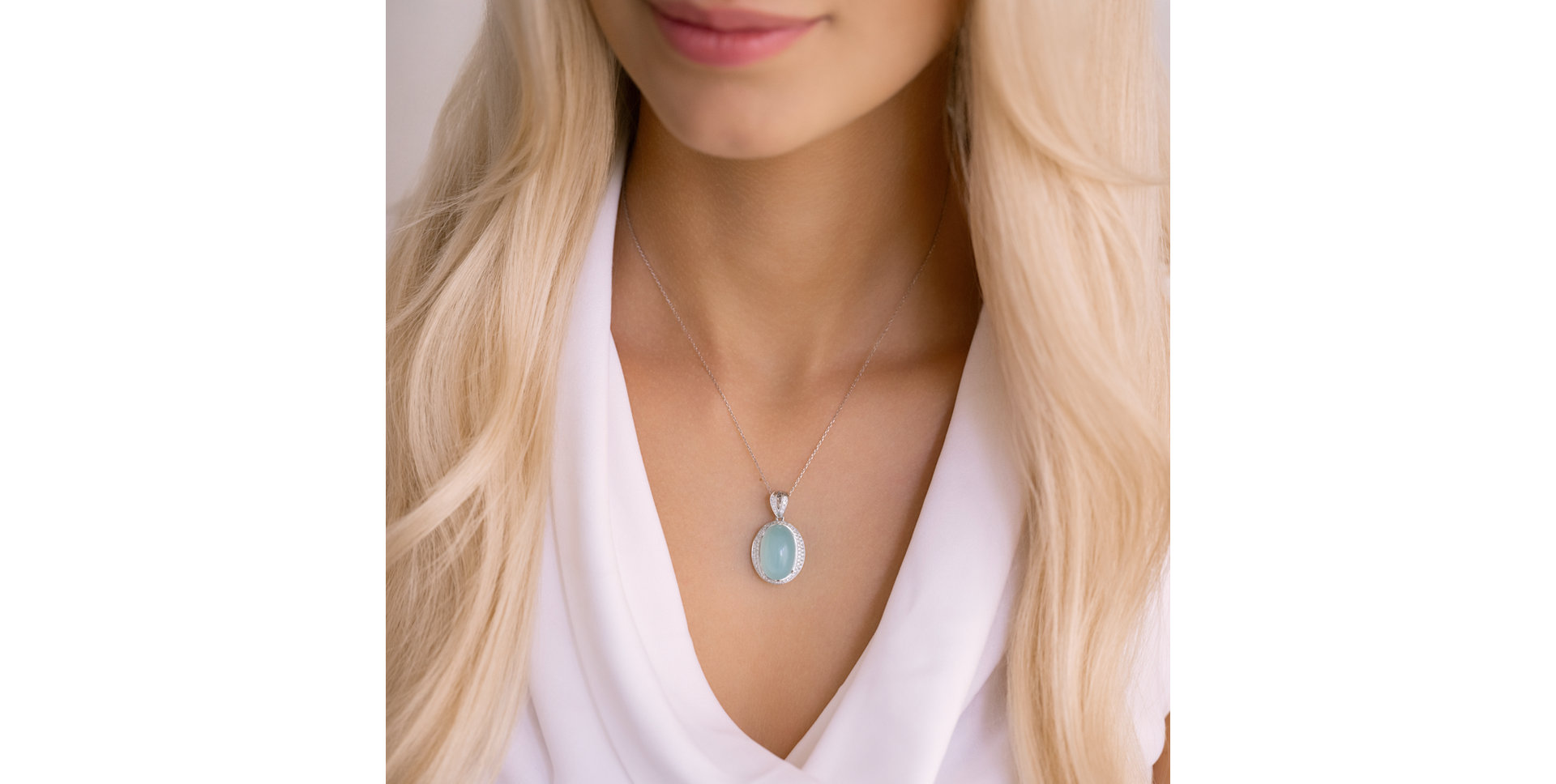 Diamond pendant with Chalcedony Blossom Grace