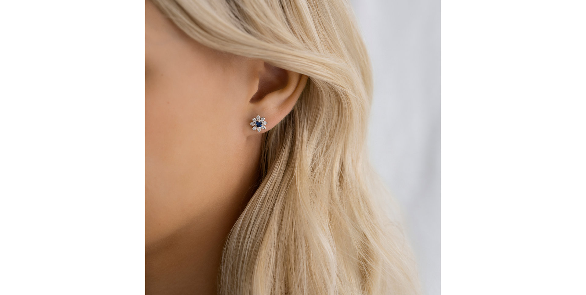 Diamond earrings with Sapphire Frozen Sapphire