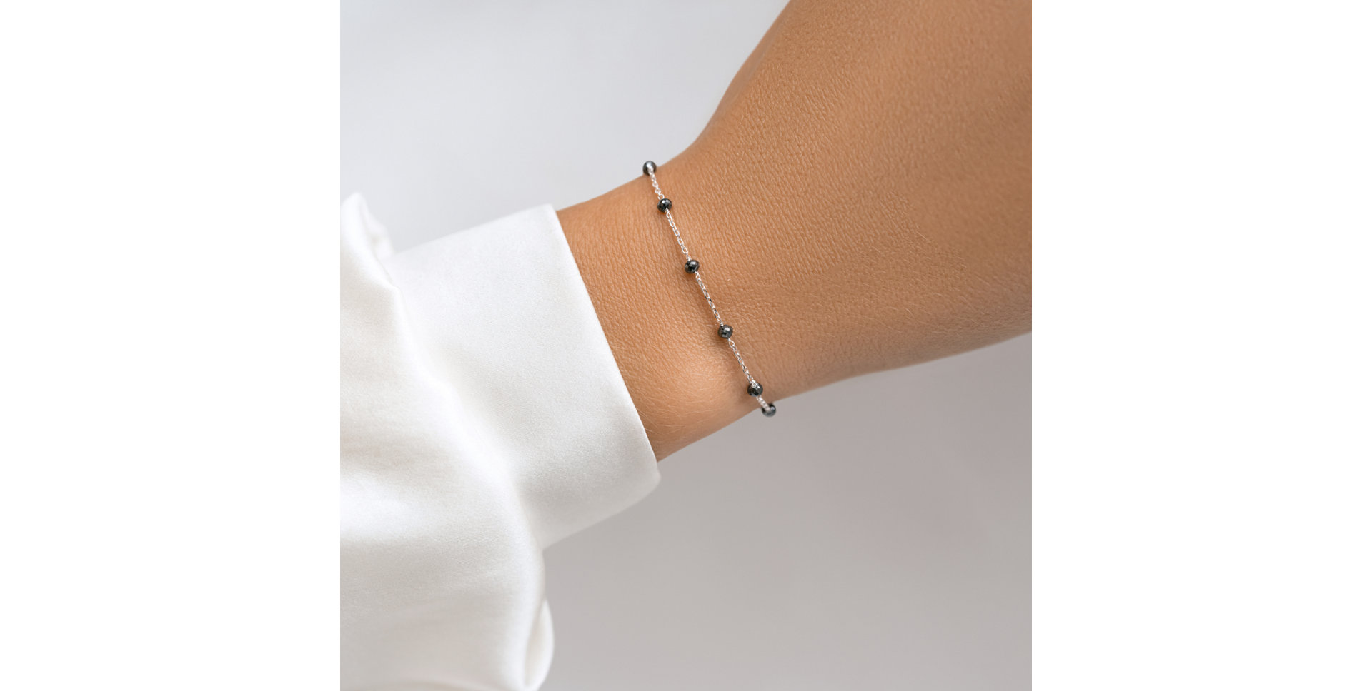 Bracelet with black diamonds Mirrabella