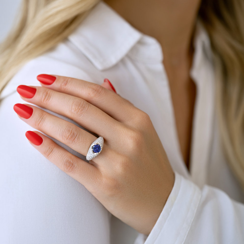 Diamond ring with Tanzanite Fortune Brilliance