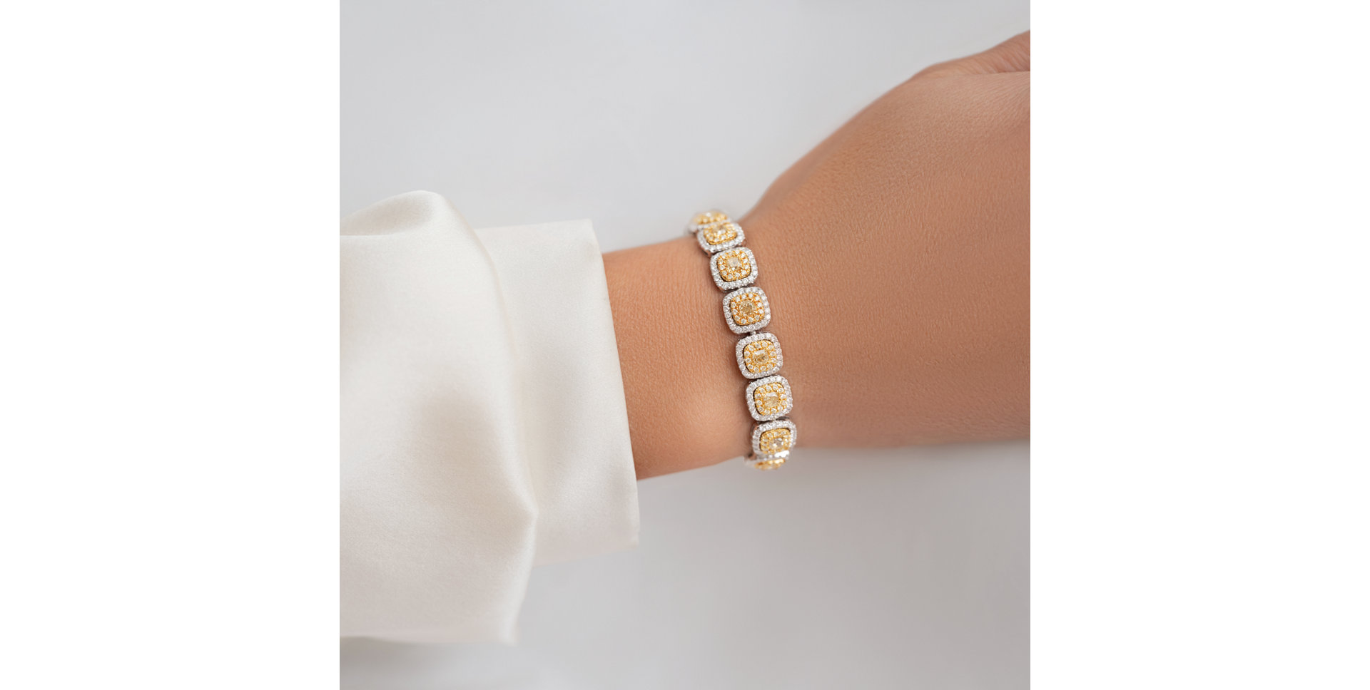 Bracelet with yellow and white diamonds Frozen Sun