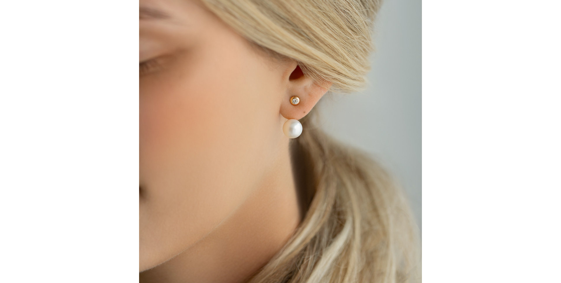 Diamond earrings with Pearl Beauty Queen