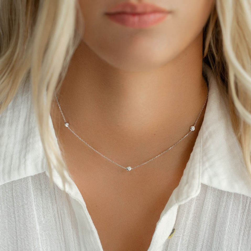 Diamond necklace Dots