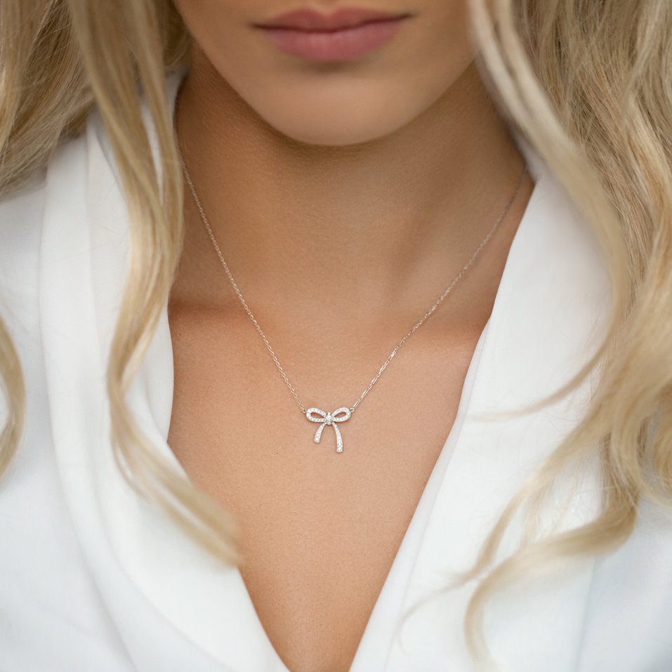 Diamond necklace Refreshment Ribbon