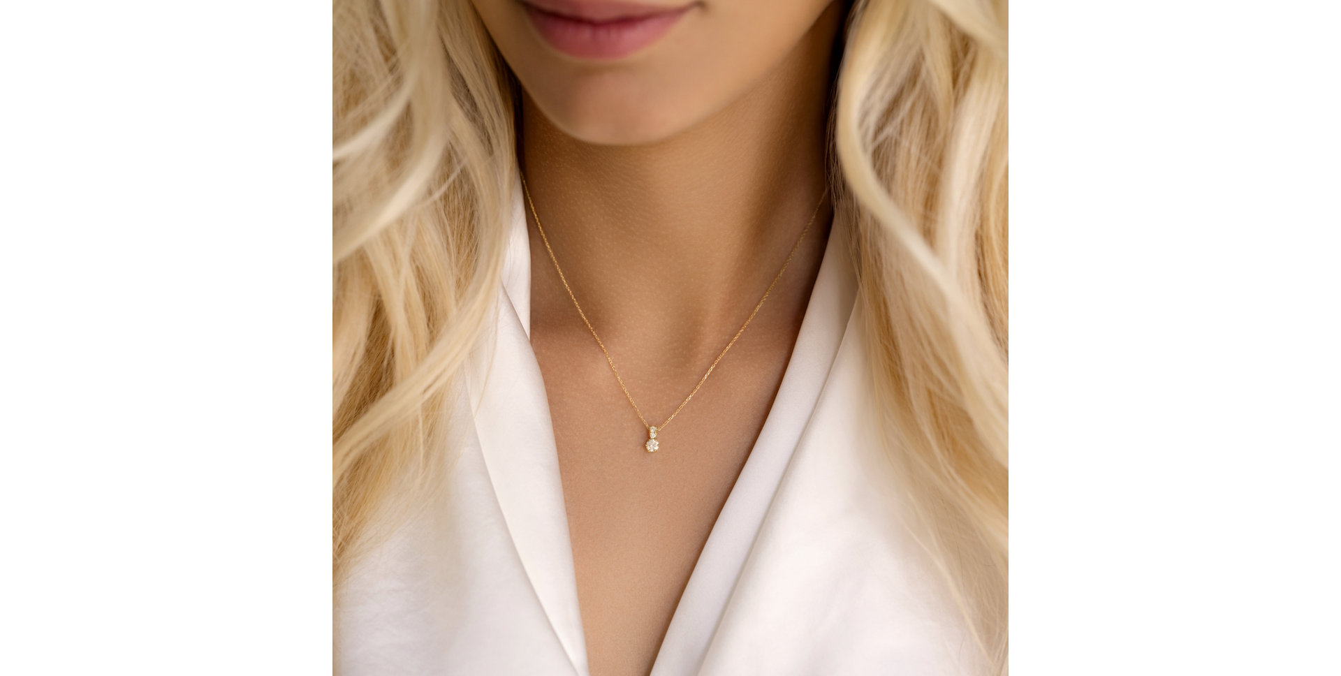 Diamond pendant Essential Glow