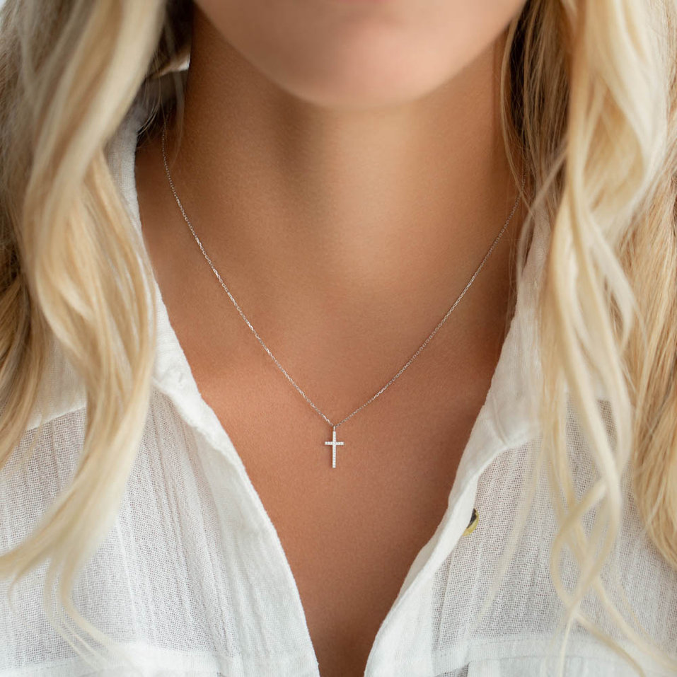 Diamond necklace Shimmering Cross