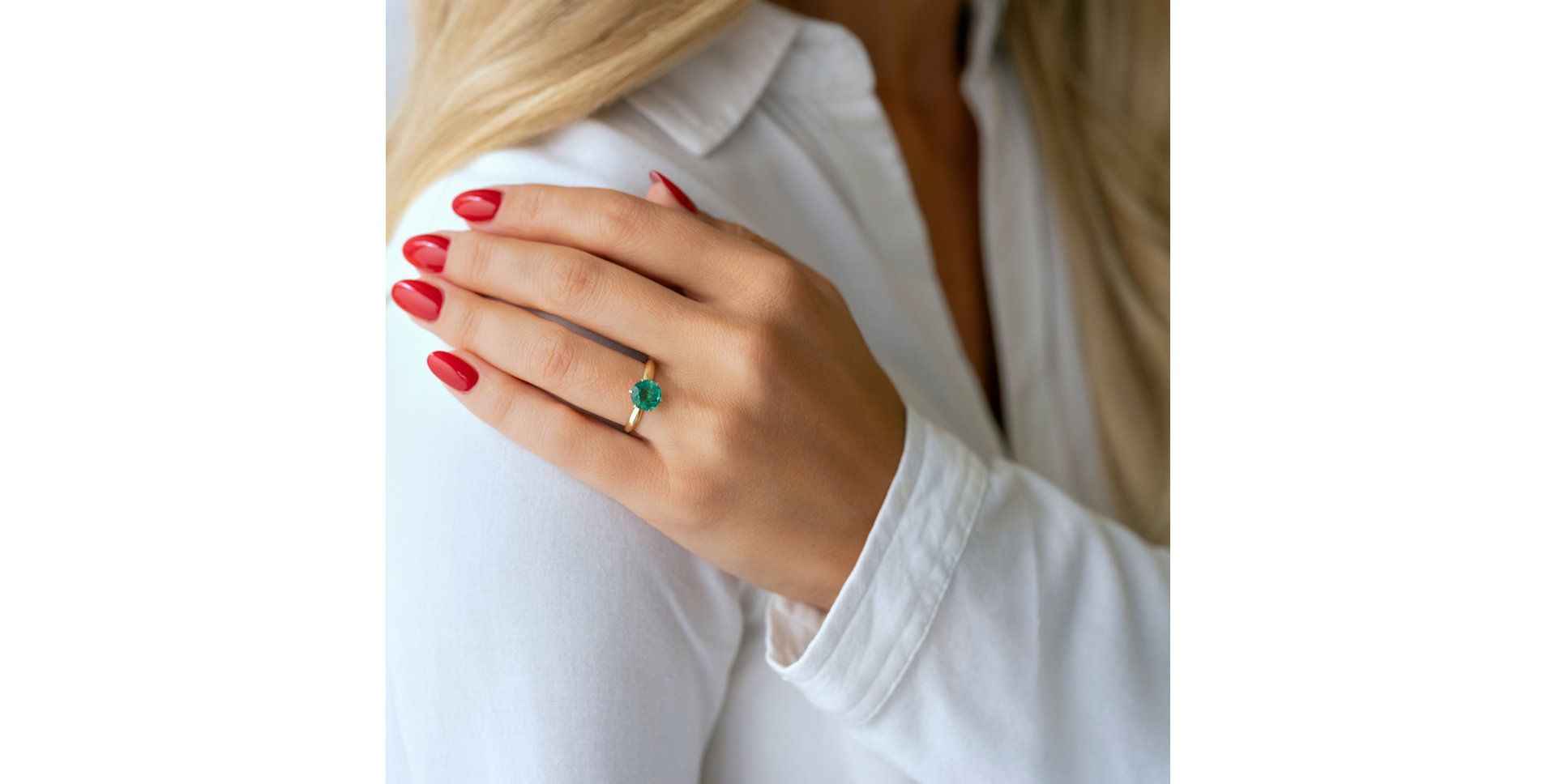 Ring with Emerald Eternal Joy