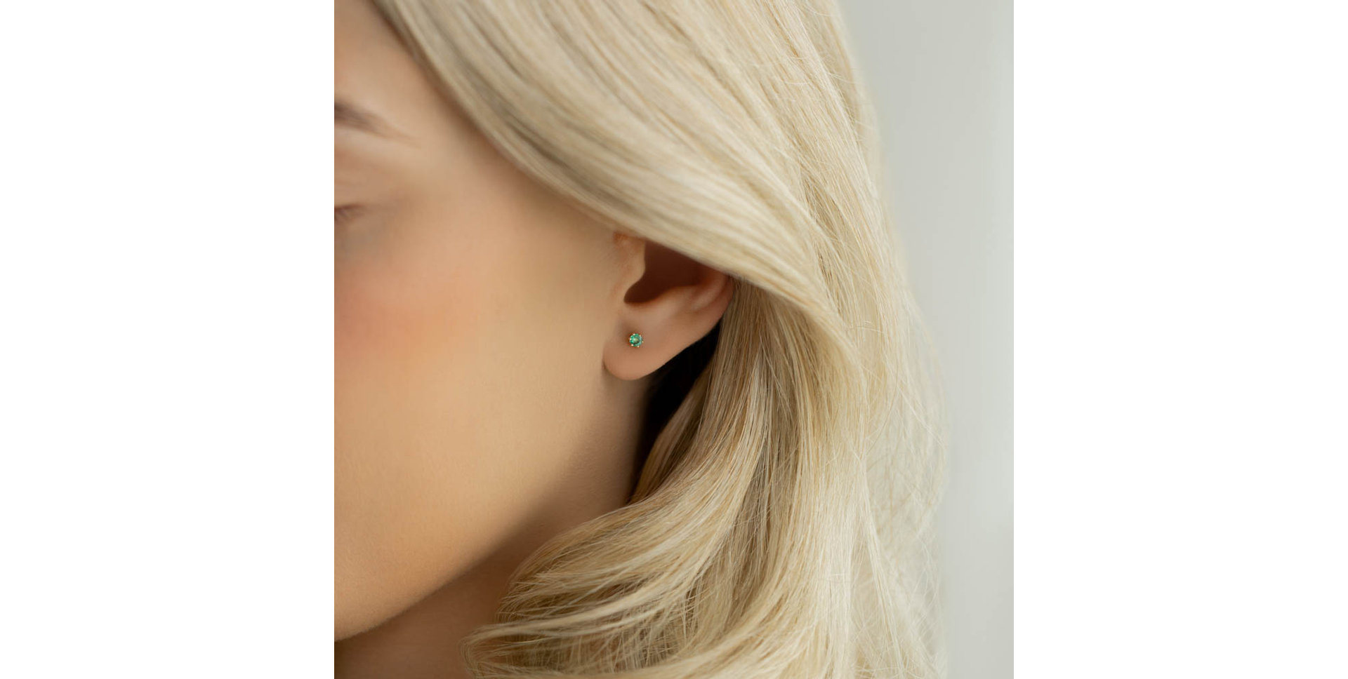 Earrings with Emerald Vesper Romance