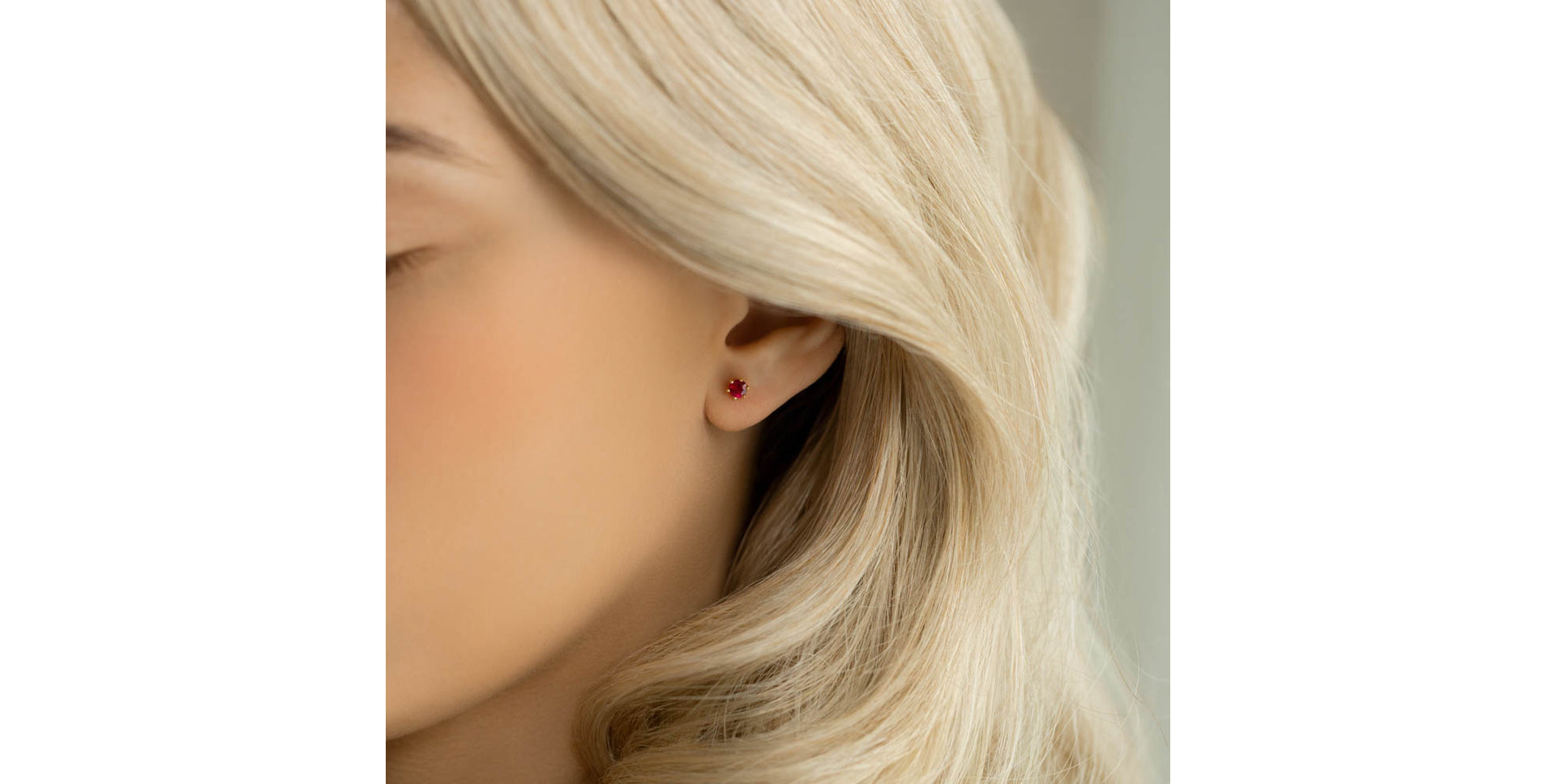 Earrings with Emerald Vesper Romance