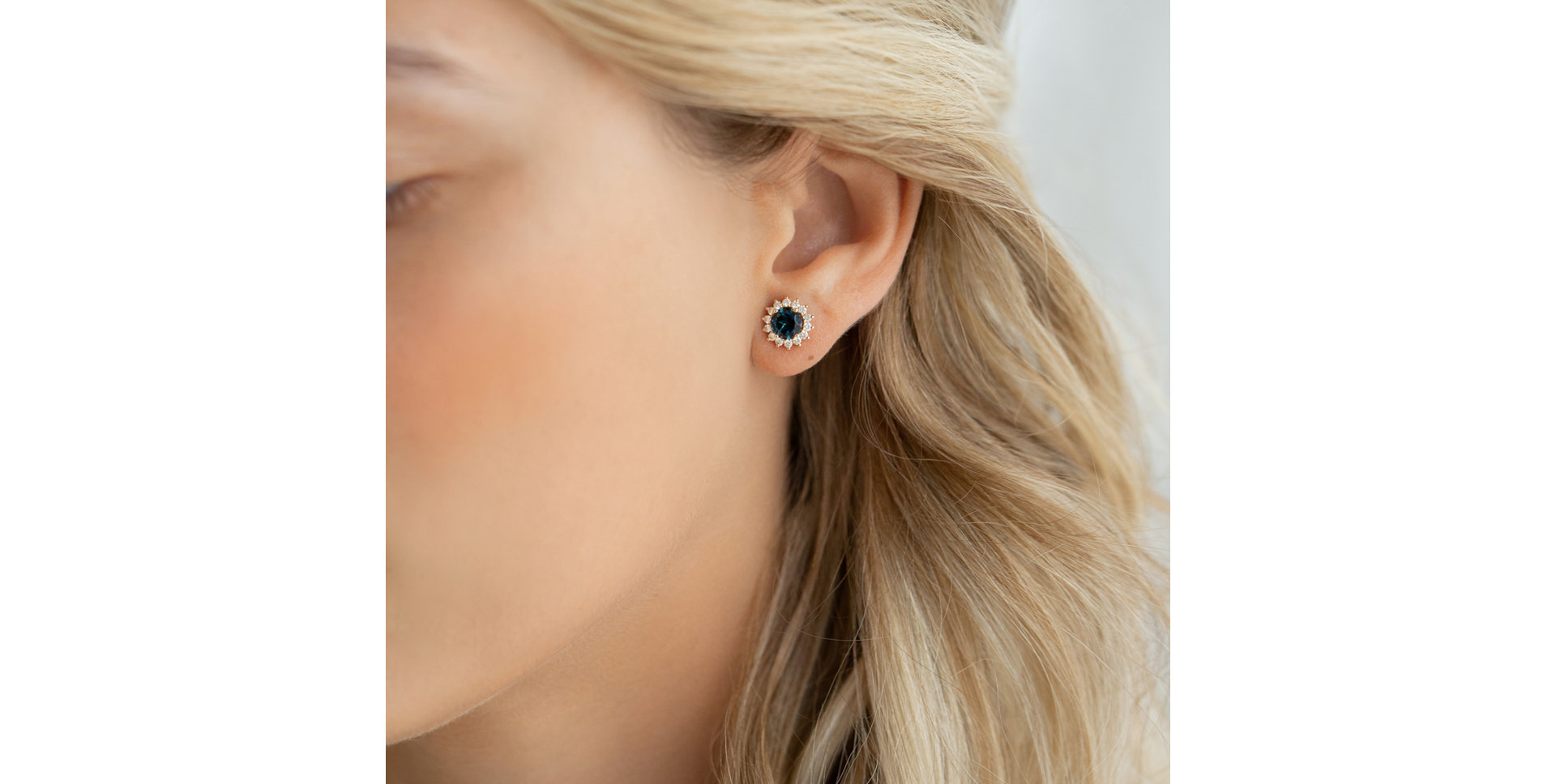 Diamond earrings with Rhodolite Stellar Hope