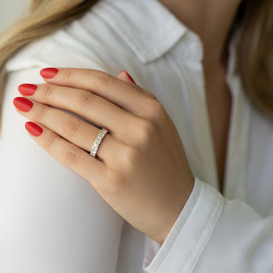 Diamond ring Varieté