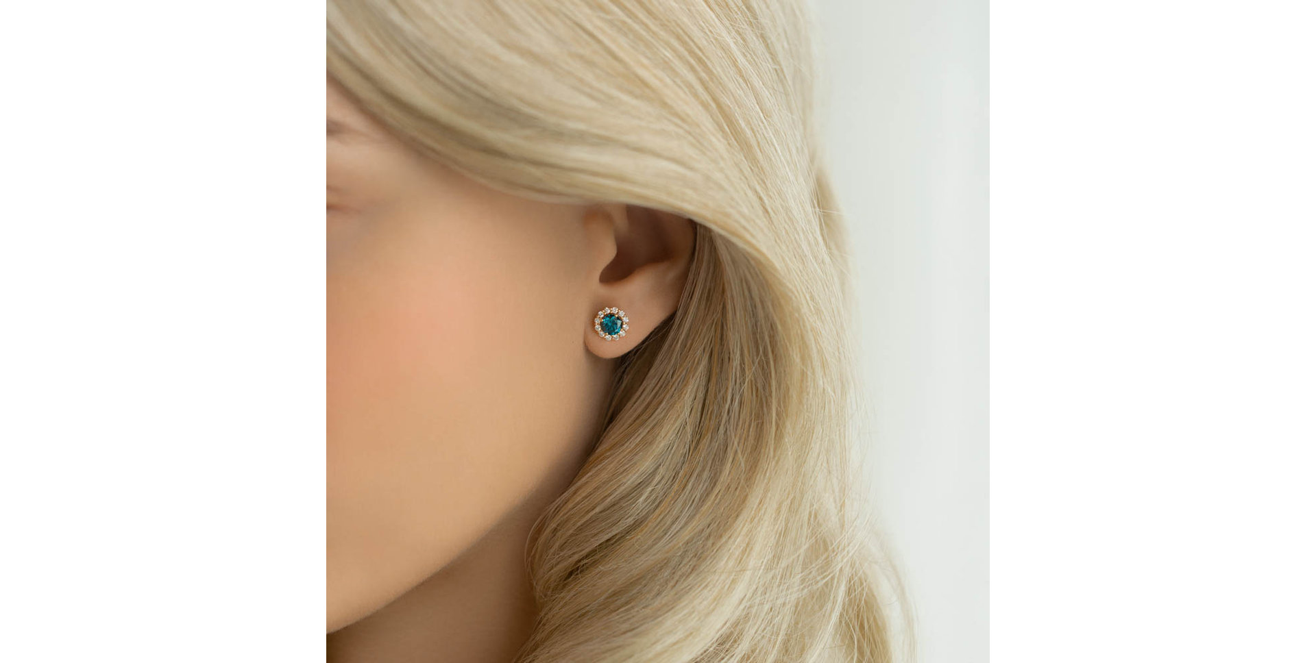 Earrings with blue diamonds and white diamonds Bloom Spark