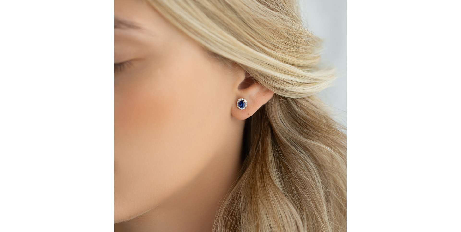 Diamond earrings with Sapphire Imperial Sapphire