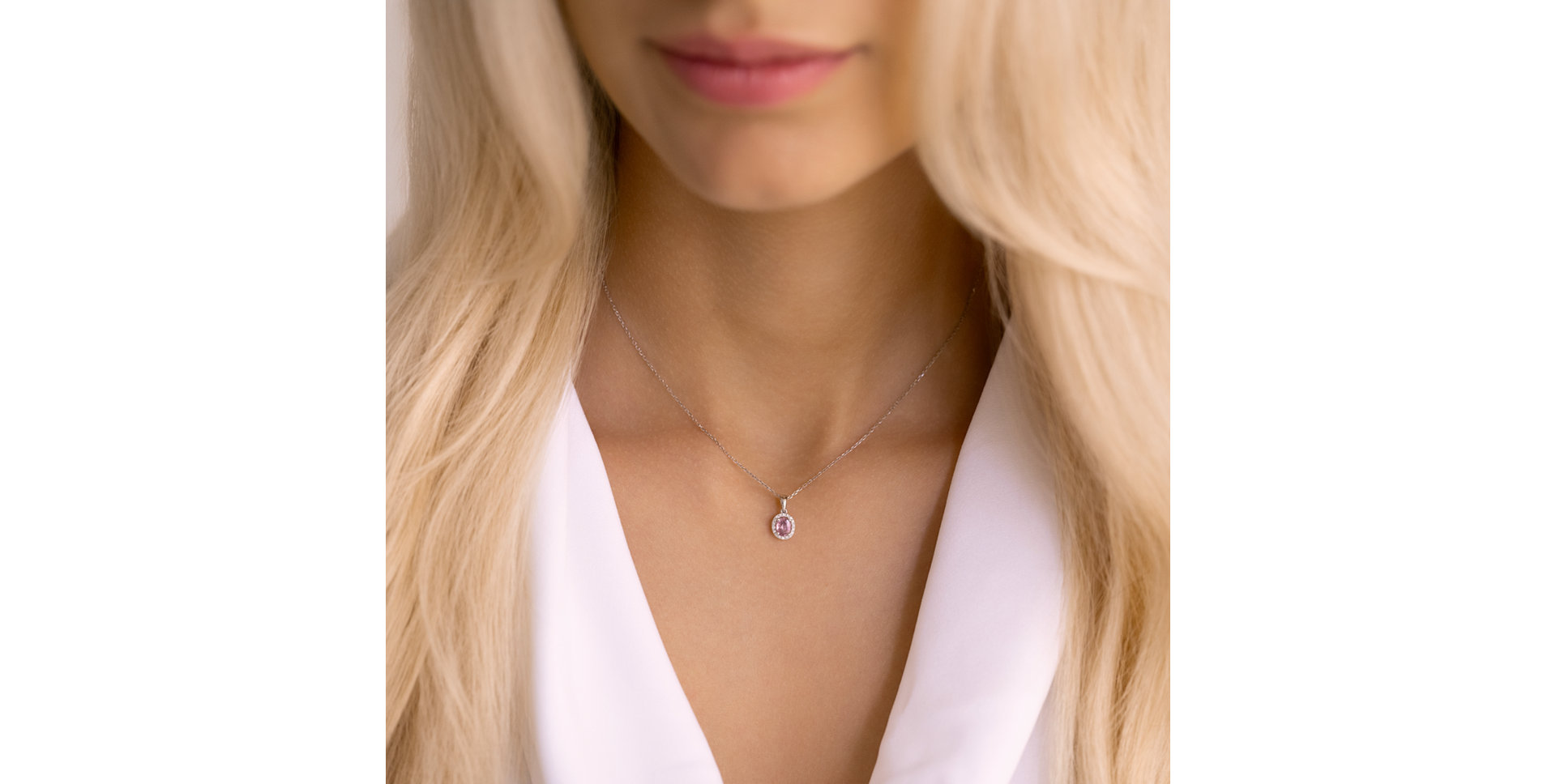 Diamond pendant with Sapphire Royal Love