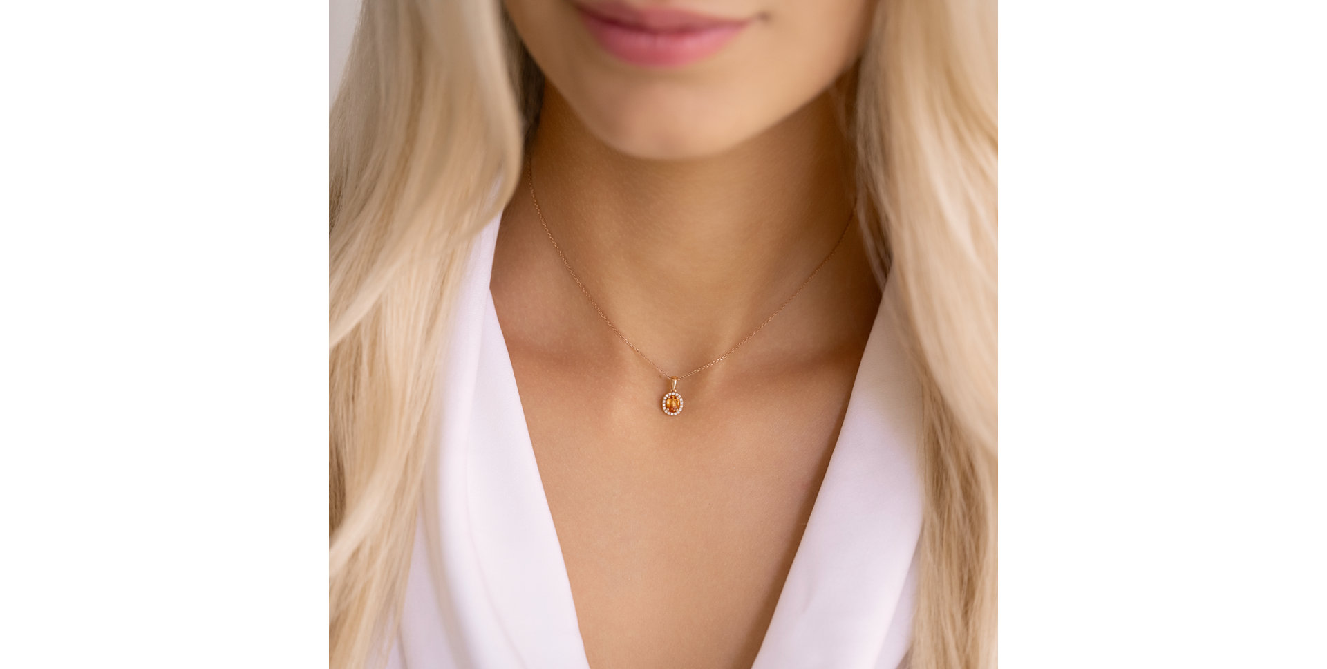 Diamond pendant with Sapphire Royal Love