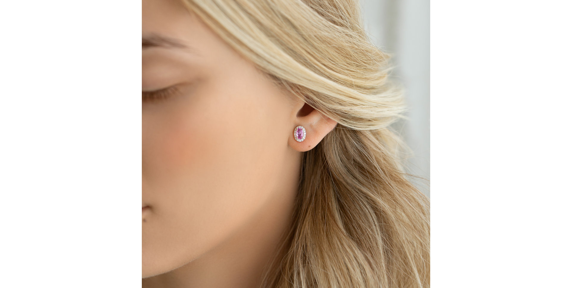 Diamond earrings with Sapphire Royal Sapphire