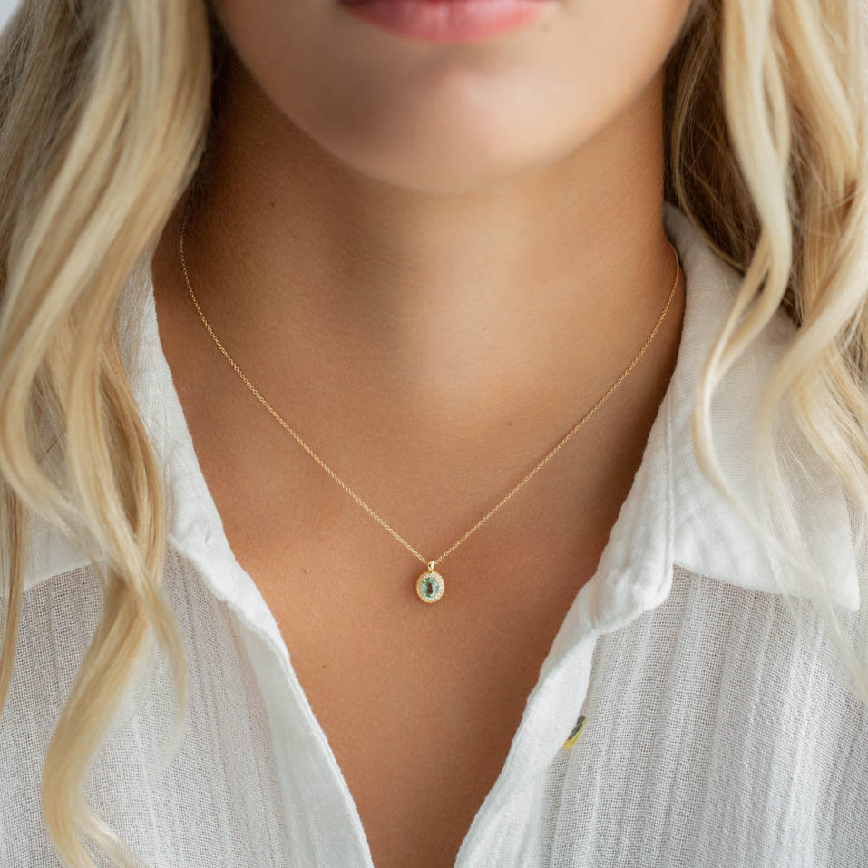 Diamond necklace with Sapphire Green Princess