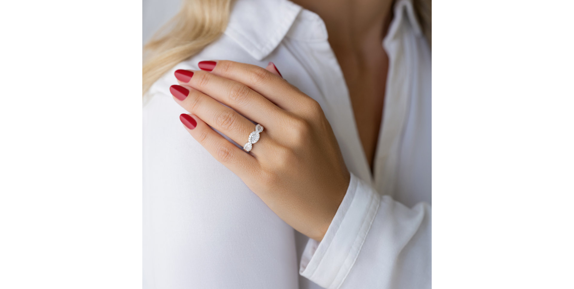 Diamond ring Luxy Connection