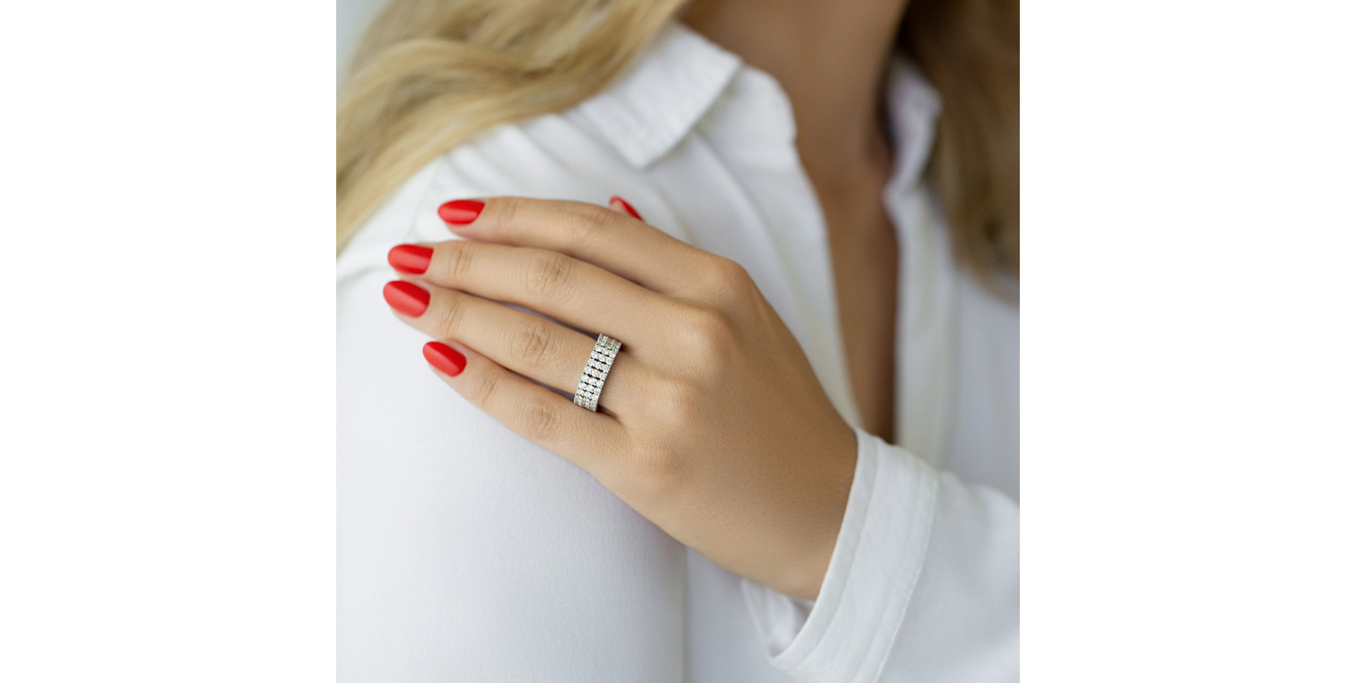 Diamond ring Forever Shine