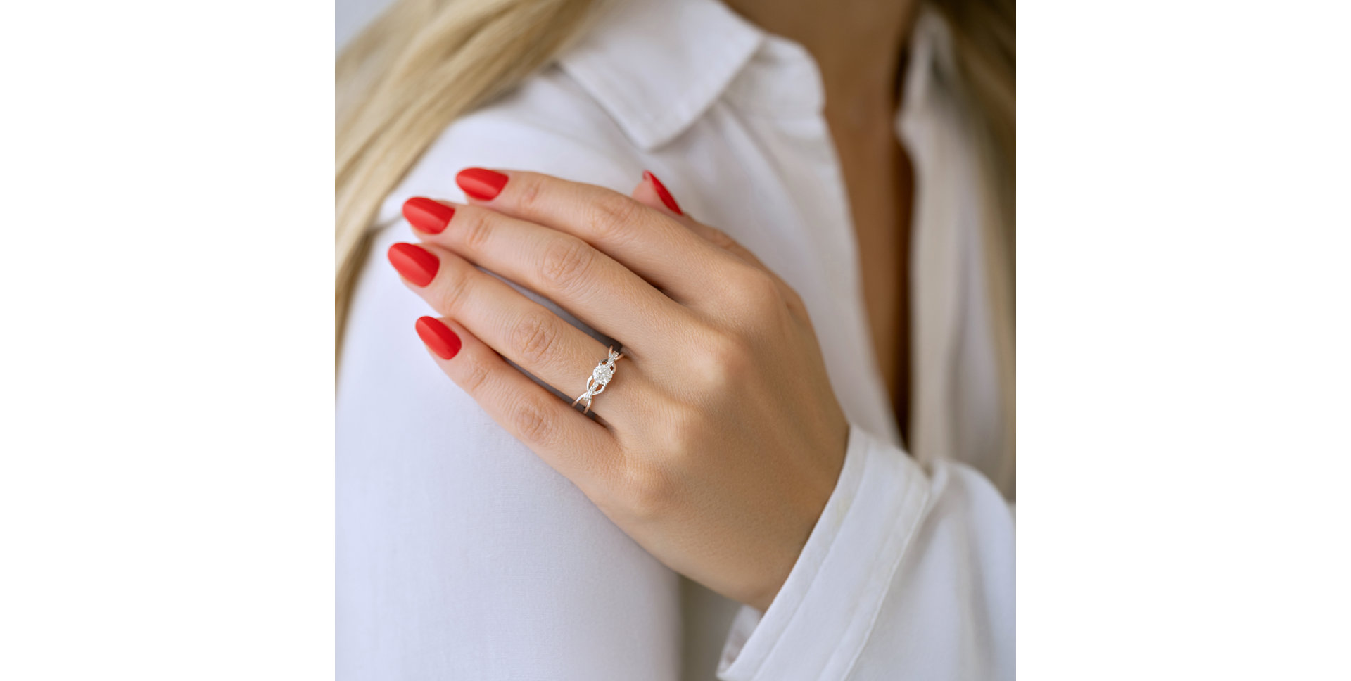 Diamond ring Whisper of Eternity