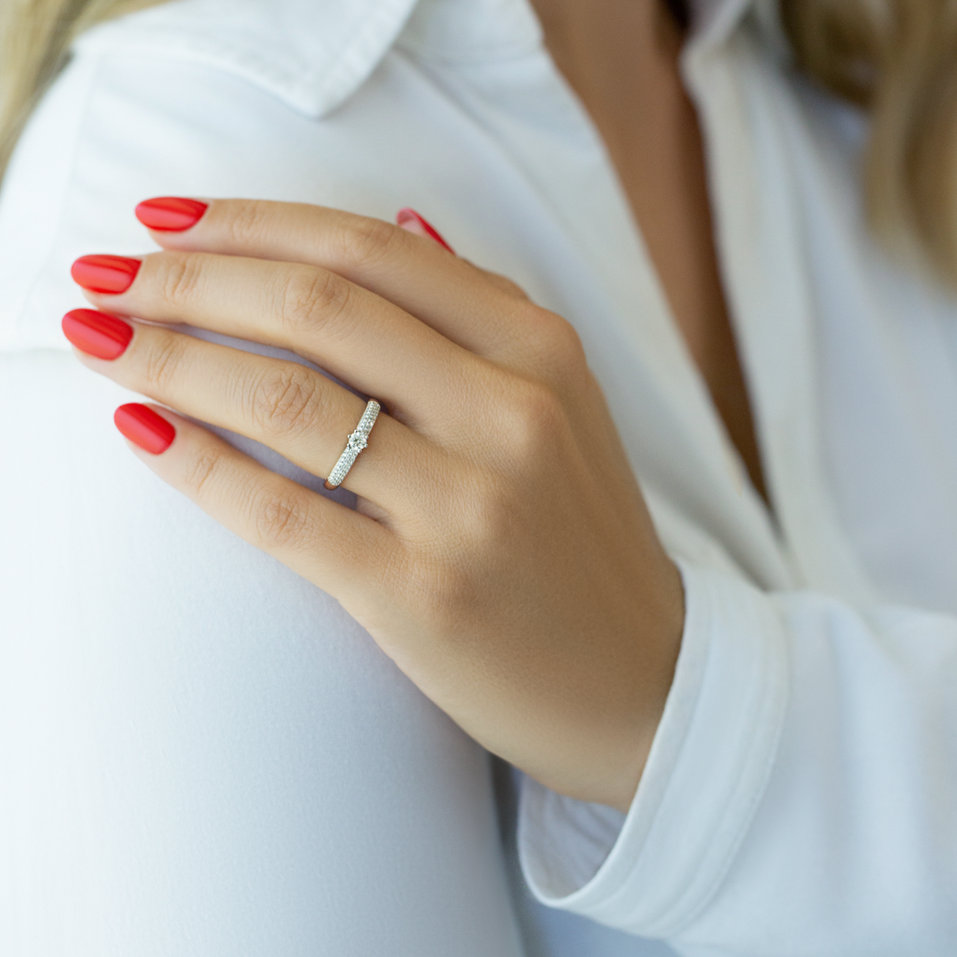 Diamond ring Niedamir