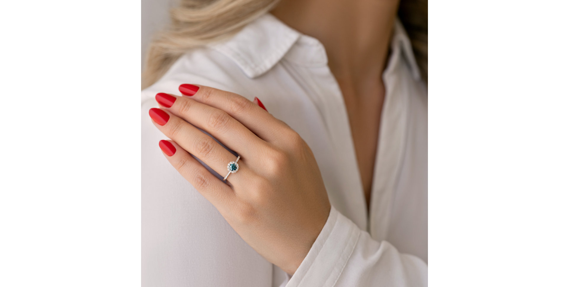 Ring with blue diamonds and white diamonds Dream Sparkle