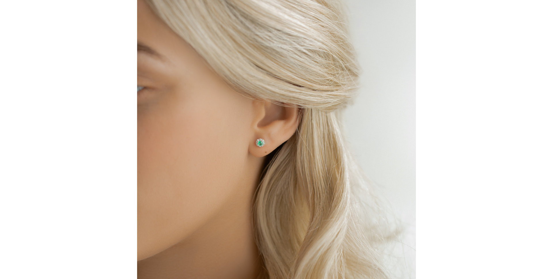 Diamond earrings with Sapphire Everyday Glow