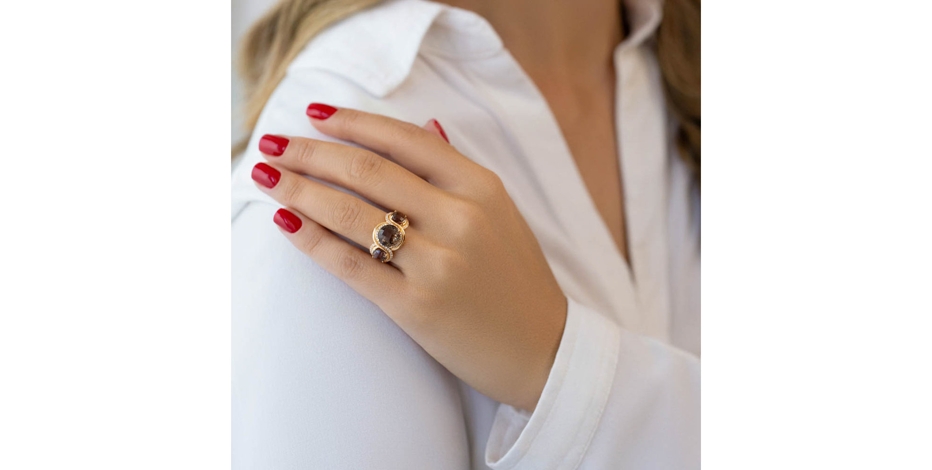 Diamond ring and Quartz Mysterious Gentility