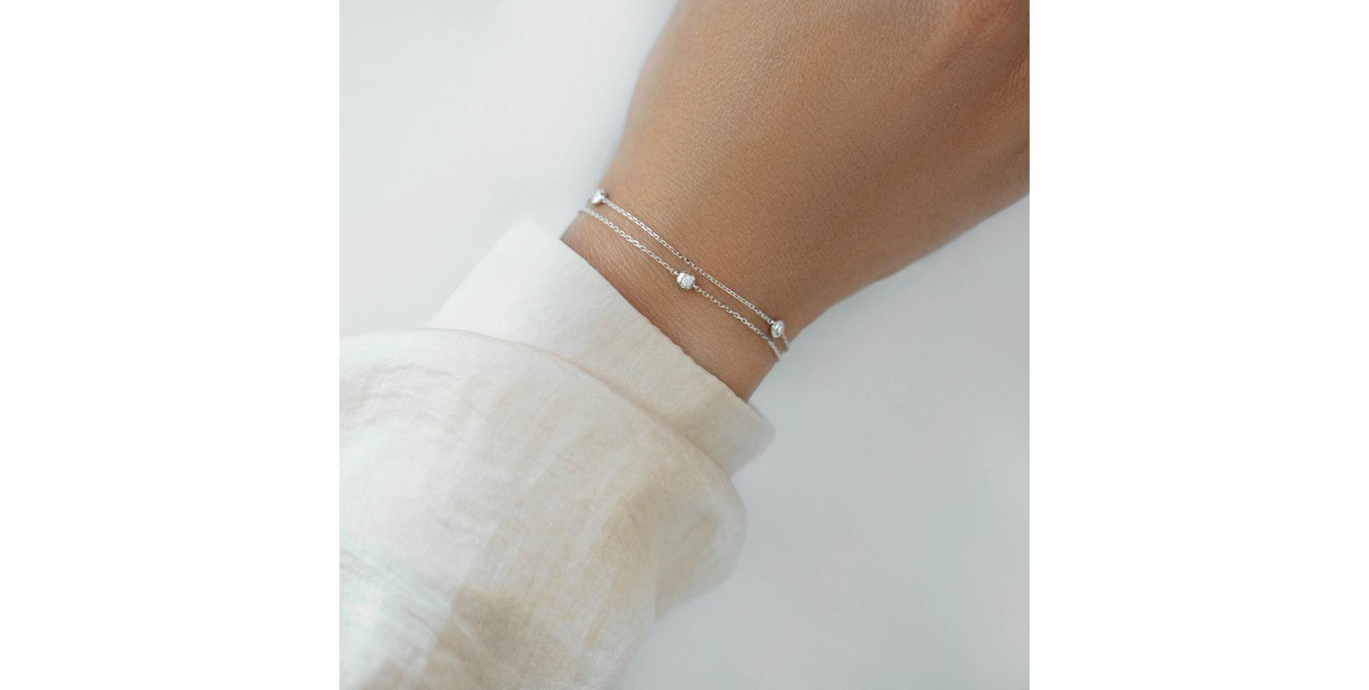 Bracelet with diamonds Five Dots