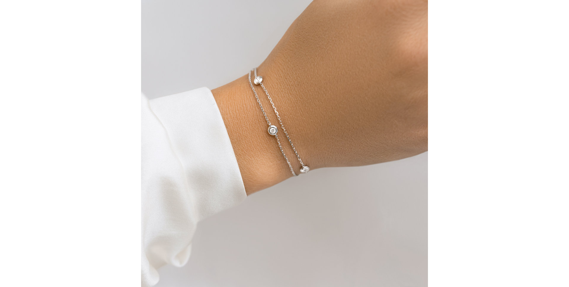 Bracelet with diamonds Five Dots