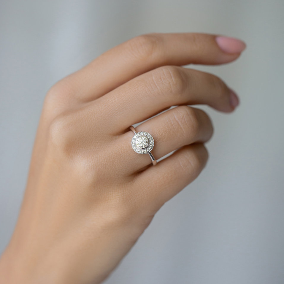 Diamond ring Sun Highness