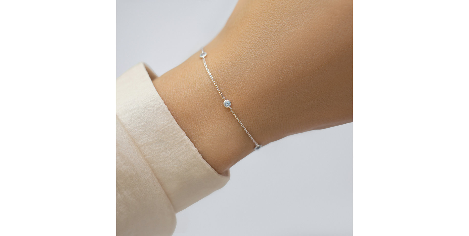 14ct white gold bracelet with Topaz Swiss Roggeveen