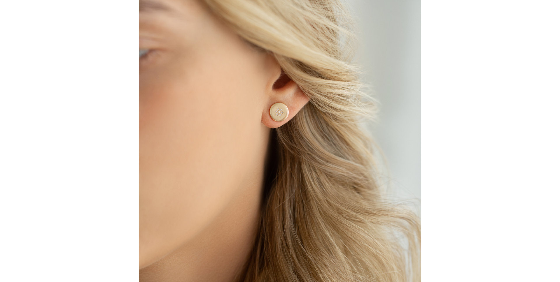 Diamond earrings Romantic lover