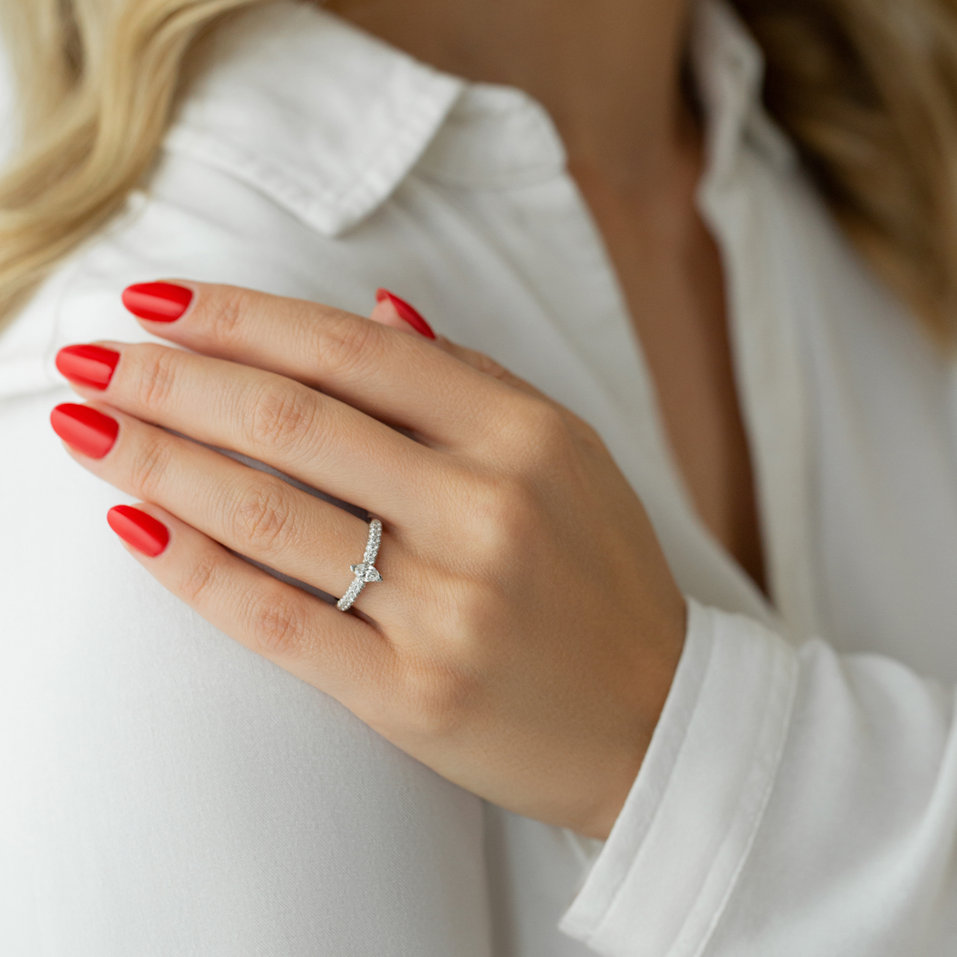 Diamond ring Madeleine