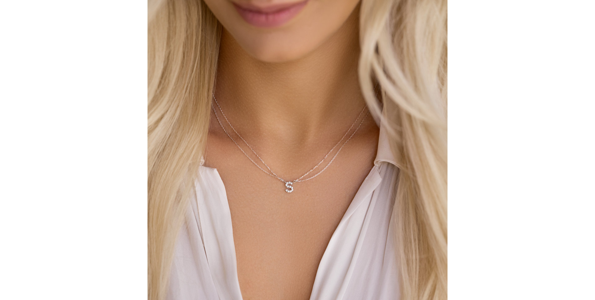 Diamond necklace Shiny Alphabet