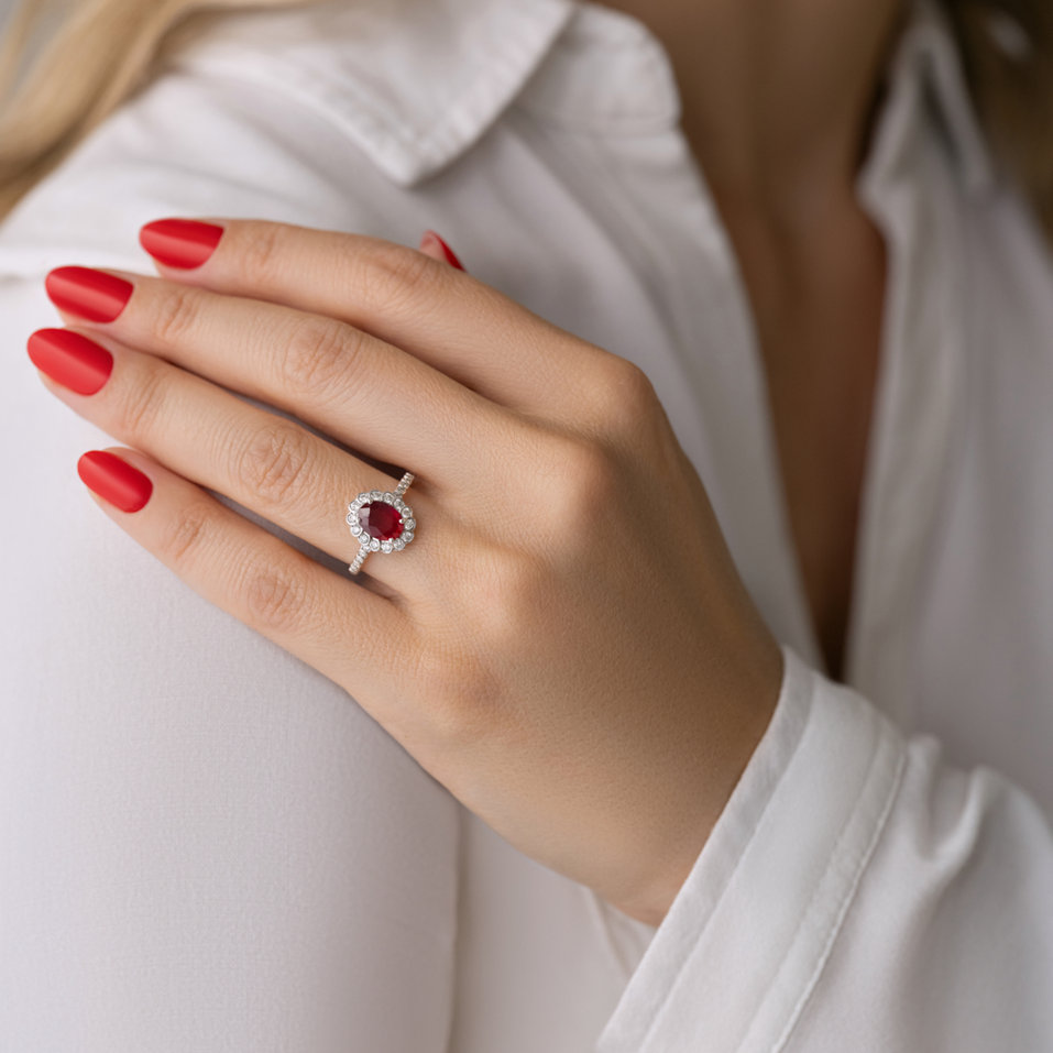 Diamond ring with Ruby Princess Glamour