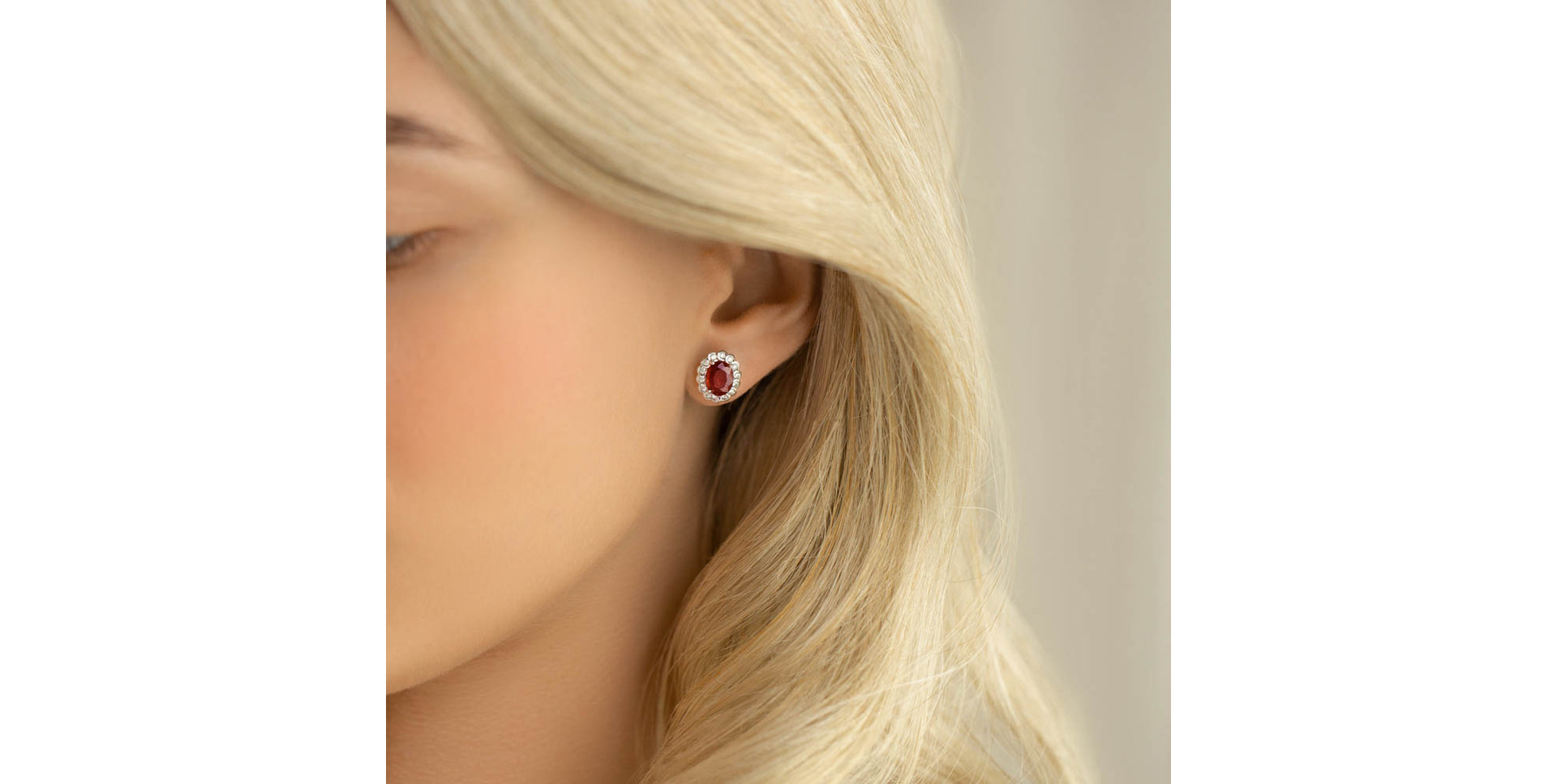 Diamond earrings with Ruby Brilliance