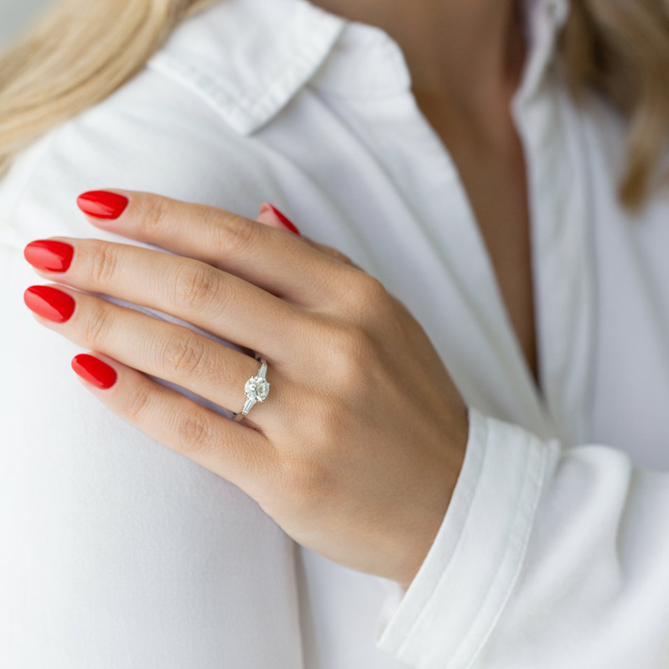 14ct white gold diamond ring Royal Ranger