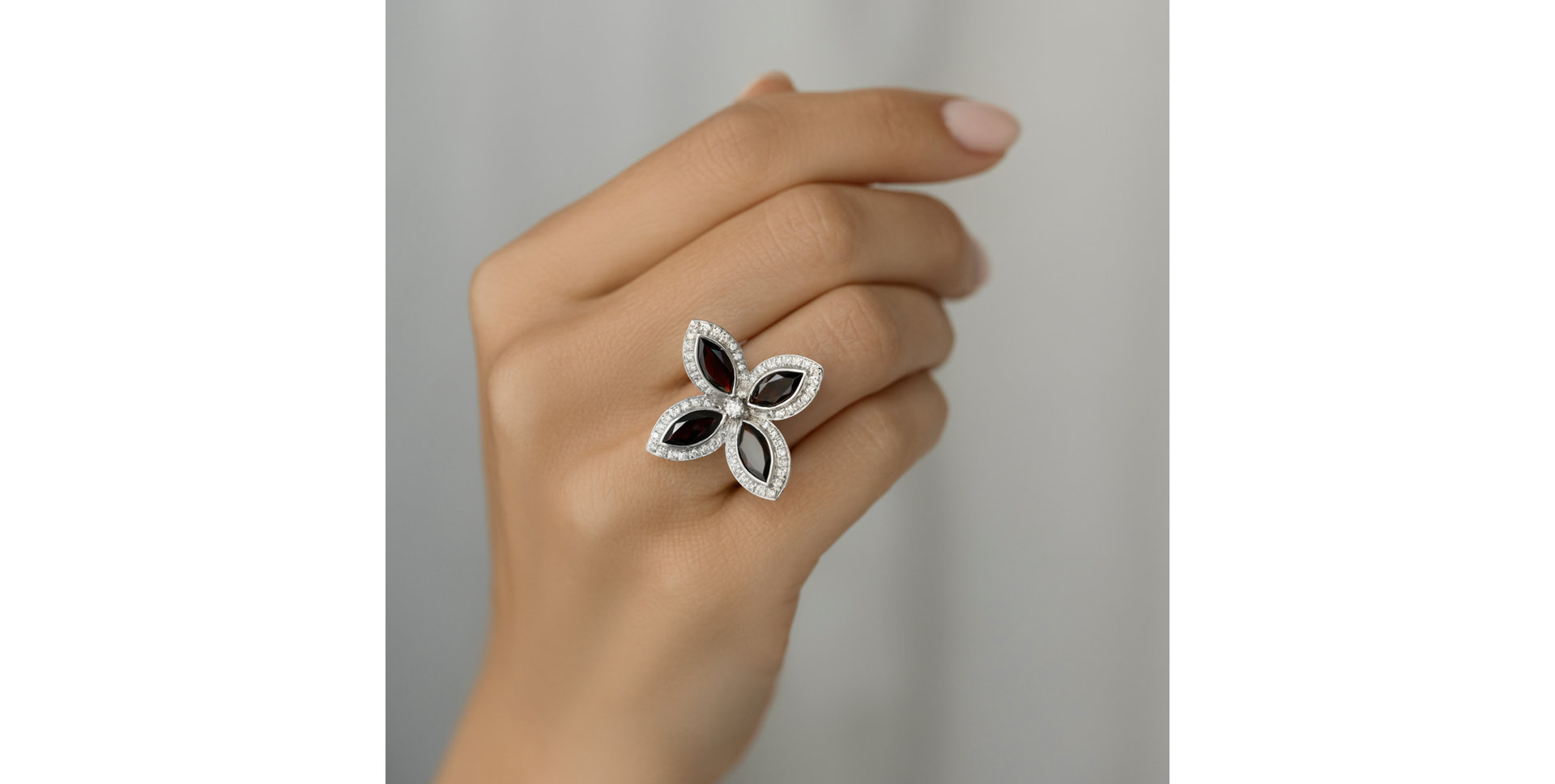 Diamond ring with Garnet Blooming Beauty