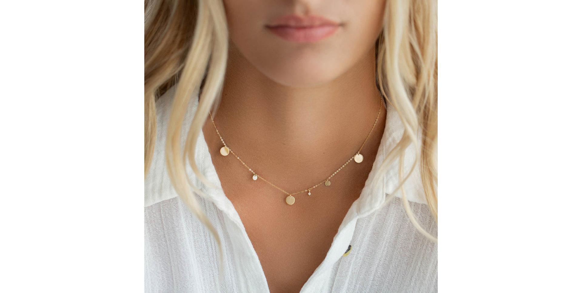 Diamond necklace Circles of Hearth