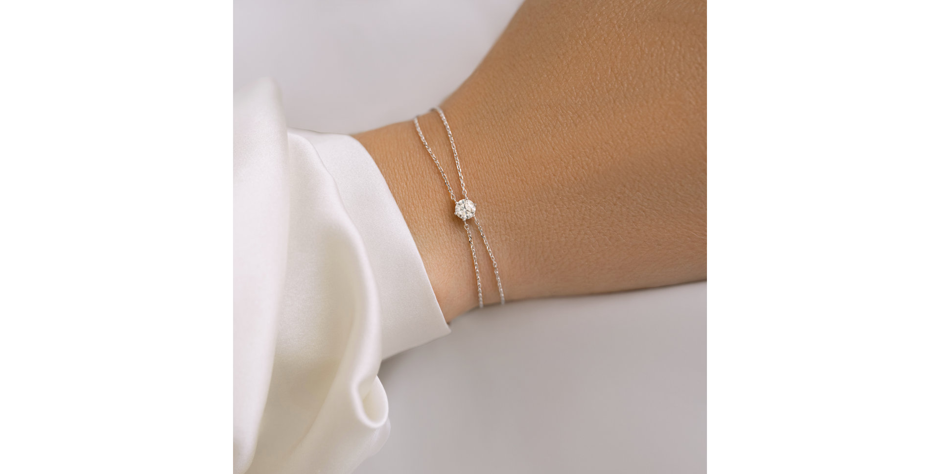 Bracelet with diamonds Essential Shine