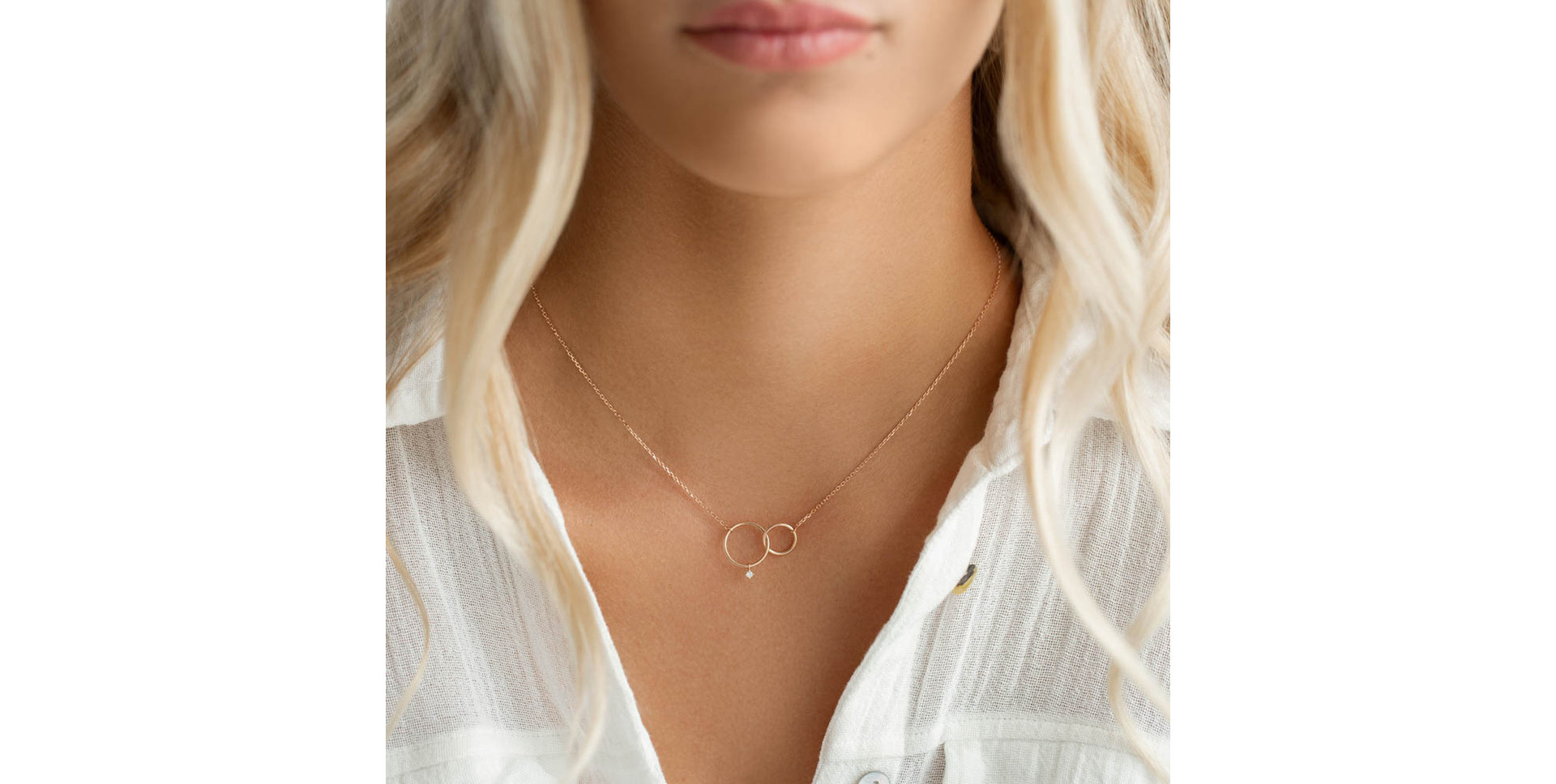 Diamond necklace Circle of Friends