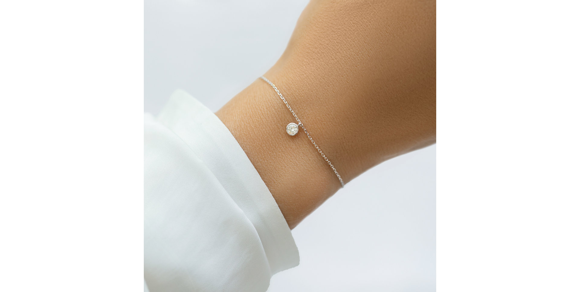 14ct white gold diamond bracelet Nanili