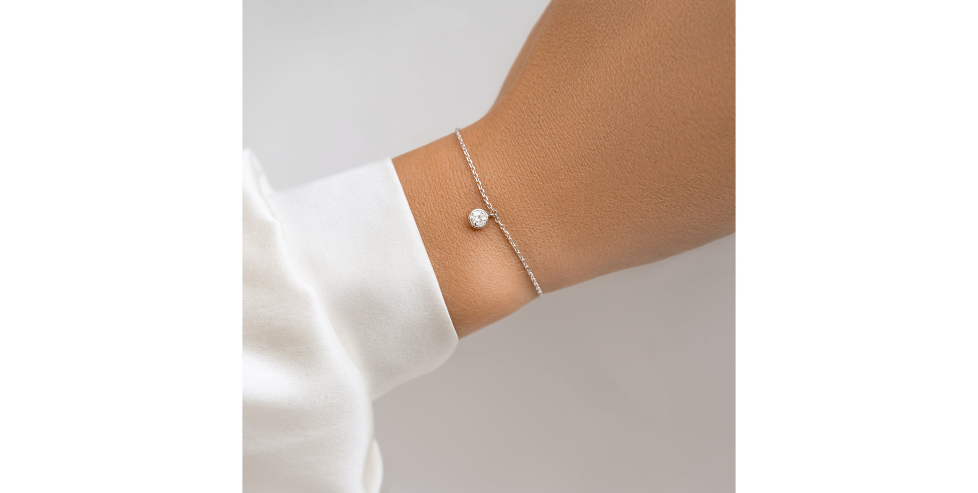 14ct white gold diamond bracelet Nanili