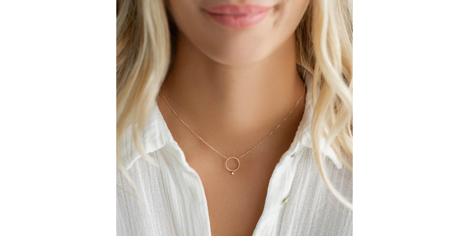 Diamond necklace Circle of Luck