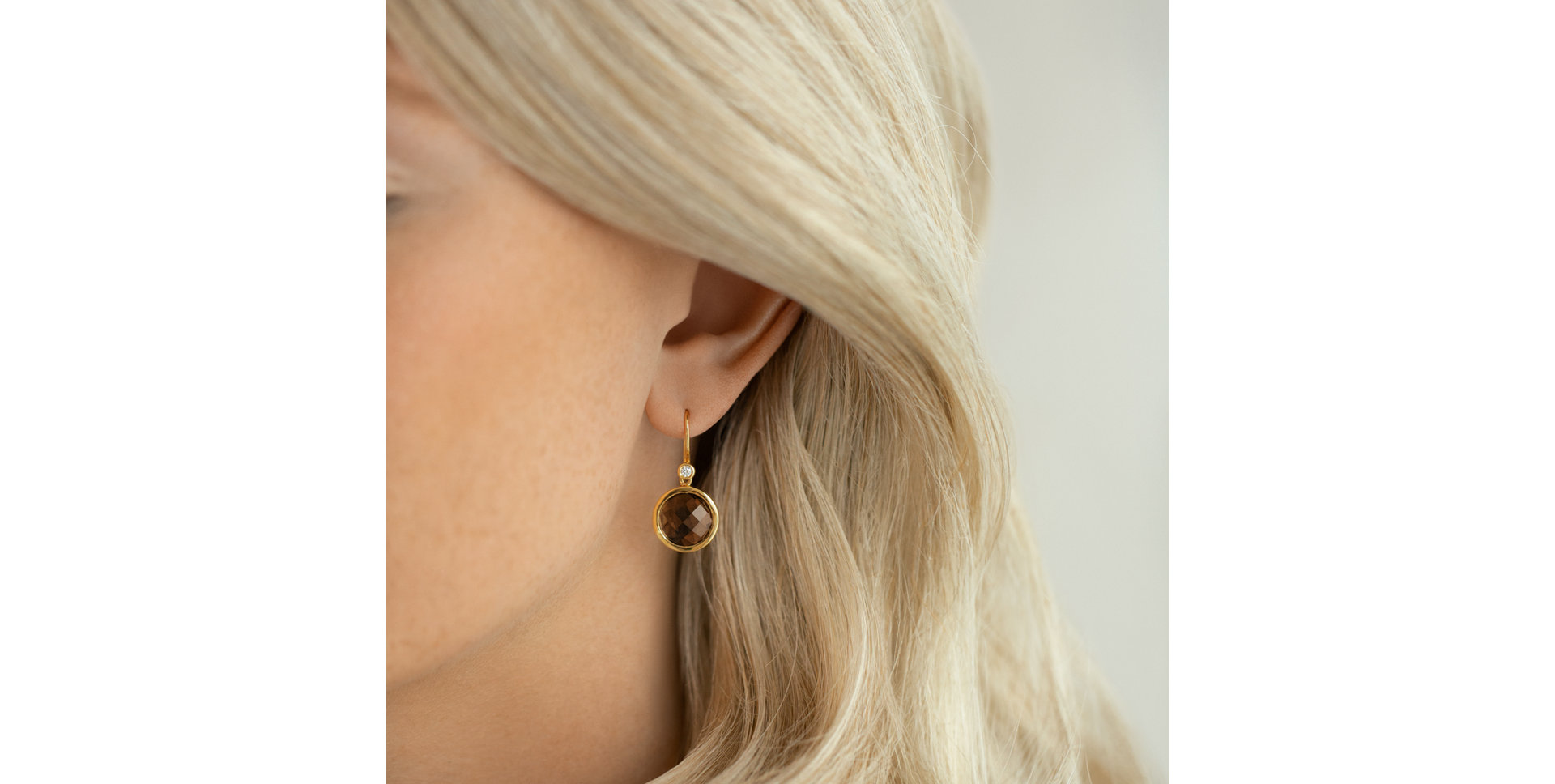 Diamond earrings with Quartz Caissethi