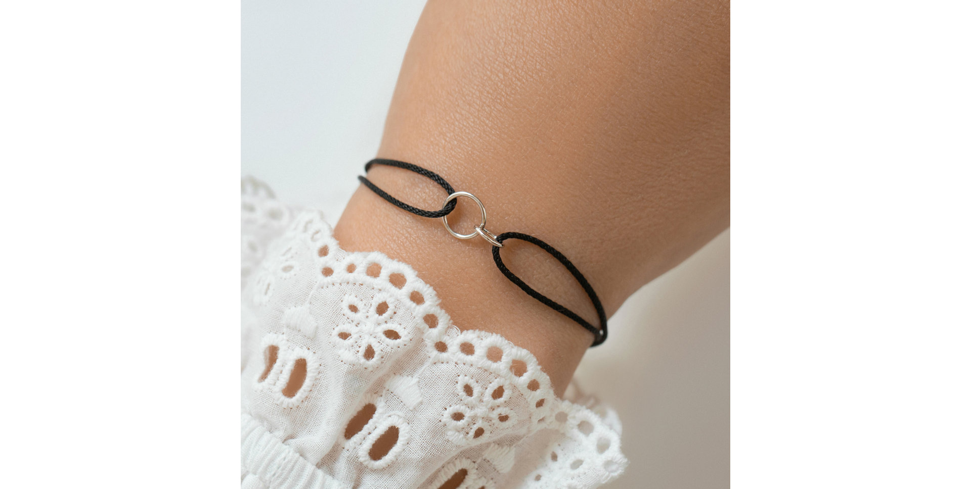 Bracelet with cord Infinity