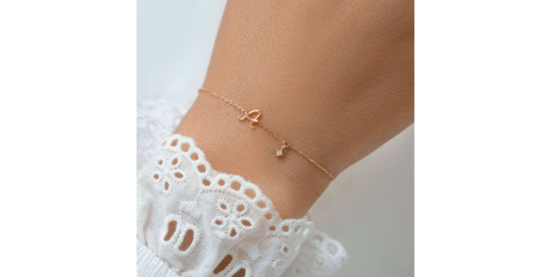 Diamond bracelet Curly Letter K