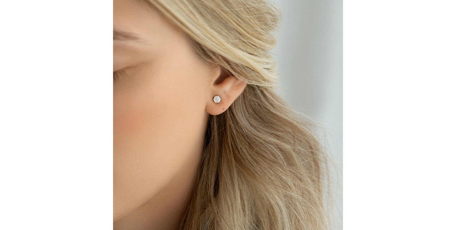 Diamond earrings Sei