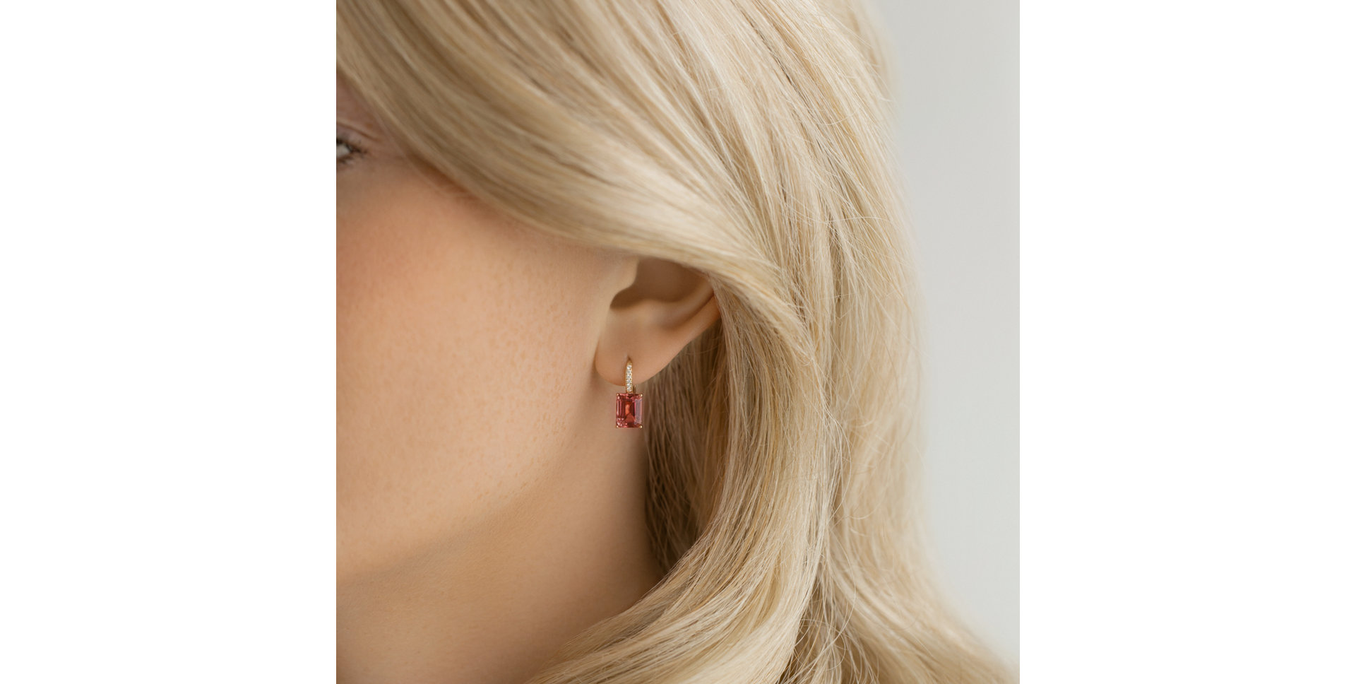 Diamond earrings with Tanzanite Carlotta